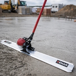 listwa wibracyjna do betonu na budowie wyrównywanie świeżego betonu wypożyczalnia Sierpc