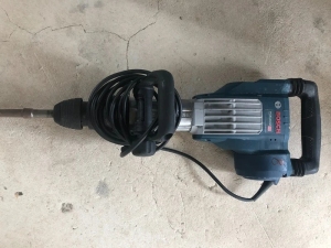 Młot wyburzeniowy Bosch GSH 11 VC – wynajem Sierpc