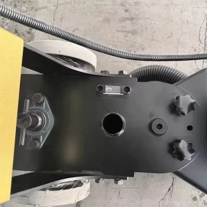 Regulacja szlifierki do betonu pokrętło poziomica ustawienie maszyny