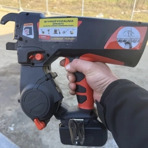 Wiązarka do zbrojeń MAX RB443T wynajem Sierpc szybkie wiązanie prętów