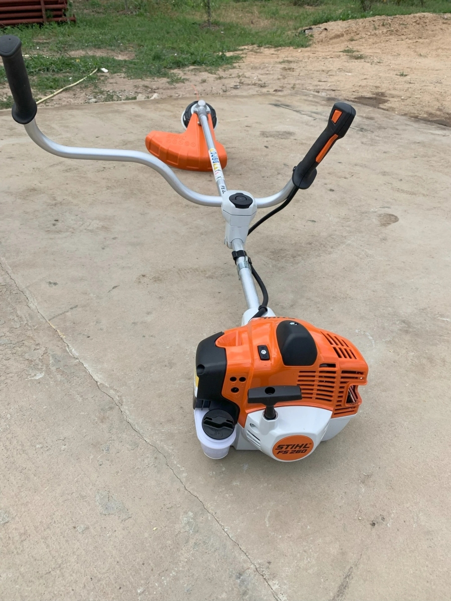 Kosa spalinowa STIHL FS 260 – wynajem w Sierpcu, Wypożyczalnia Sprzętu Budowlanego i Ogrodniczego Sierpc, ul. Dworcowa 74